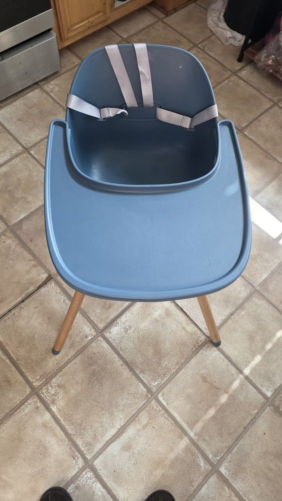 Lalo The Chair Convertible 3-in-1 High Chair 