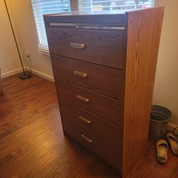 Dresser In Good Condition 