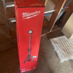 M18 18-Volt Lithium-Ion Cordless Rocket Dual Power Tower Light (Tool-Only)