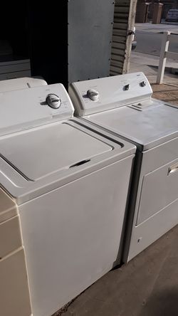 Washer dryer set