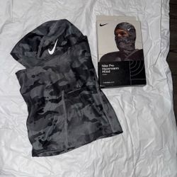Nike Pro Hyperwarm Hood