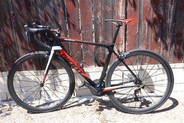 Giant TCR Advance 2 road bike