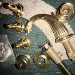 gorden Sink Fixture vintage gold plate Sherle Wagner Seize Lever sink and bathtub set 