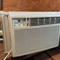 Frigidaire Windows Air Conditioning Unit 