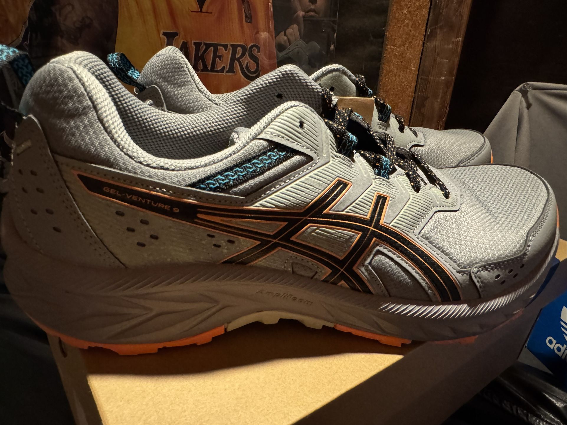 Asics. Size 12m. New. Nuevos