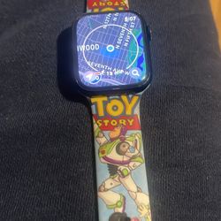 Apple Watch Series 8 With GPS