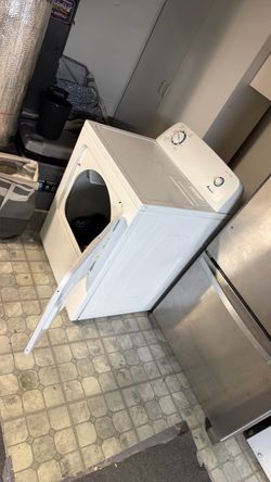 Amana White Electric Dryer