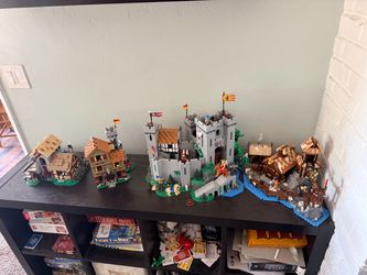 Lion Knights Castle, Medieval Town Square  Viking  Village  Lepin and Lego mix