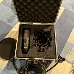 AKG P220 Microphone 