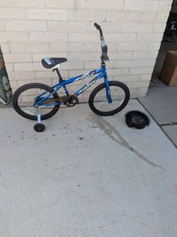 Kids 16 " Huffy Bicycle with helmet