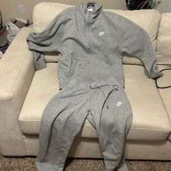Nike Tech Set 