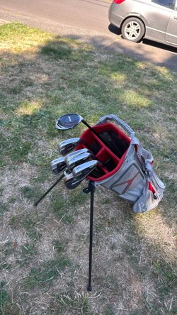 Titleist Ap1 men’s stiff flex irons and hybrid