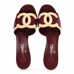 Chanel  leather CC logo cutout mules