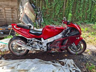 Kwasaki 1999 Bike
