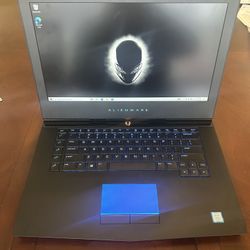 Alienware 15 R4 Gaming Laptop i7/GTX 1060/16GB RAM/SSD + 1TB HDD