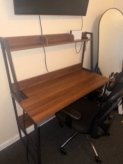 Desk/ office chair