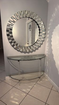 Espejo y mesa de sala
