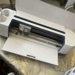 Cricut Maker & Iron On Press