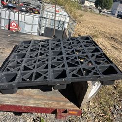 Plastic Pallets 48x40