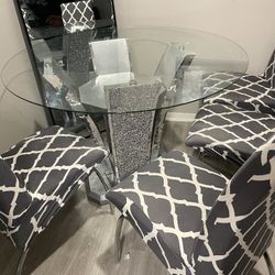 Dining Room Set - Pick Up Today Only 