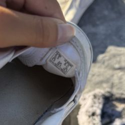 White Vanes Size 6.5