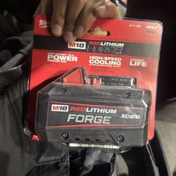 Milwaukee  M18 Red Lithium Forge Xc 8.0 Battery