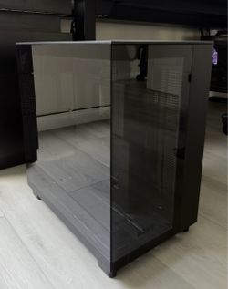 NZXT H9 Flow PC Case w/ 3 Fans + GPU Mount