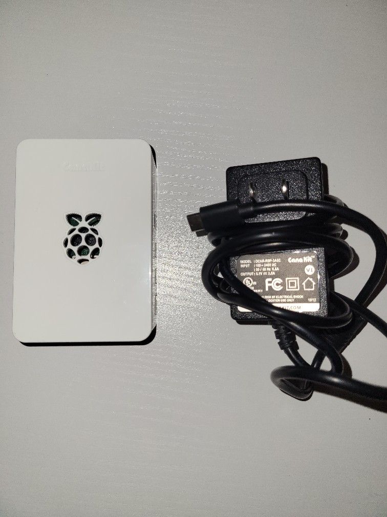 Raspberry Pi 4B - 4 GB RAM, no Micro SD Card
