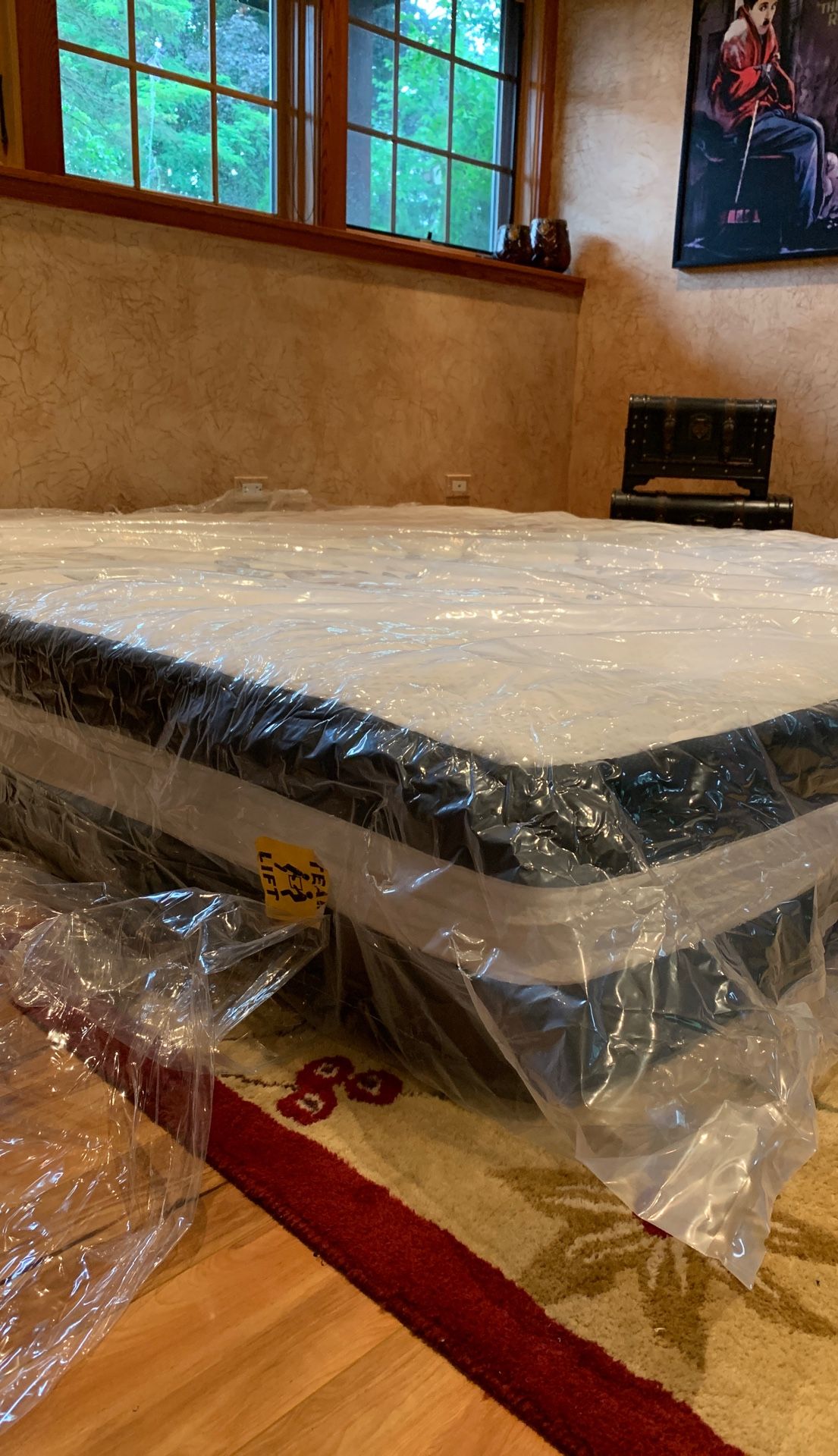 12” foam and pocket spring mattress, king size
