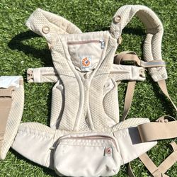 Ergobaby carrier