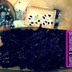  CHRISTMAS TREE (BLACK)WITH DECORATIONS 