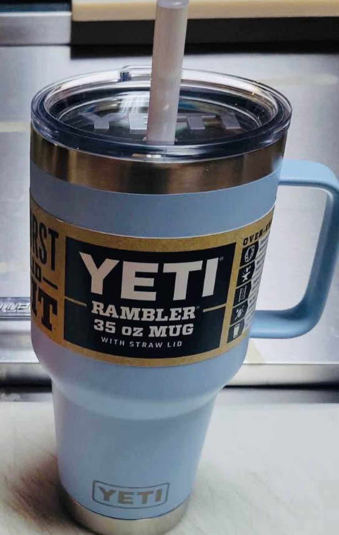 BRAND NEW YETI 35oz WITH STRAW