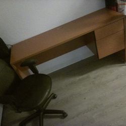 Computer Desk And Chair 