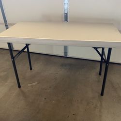 Folding Table
