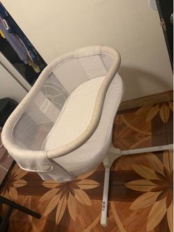 Halo swivel sleeper bassinet