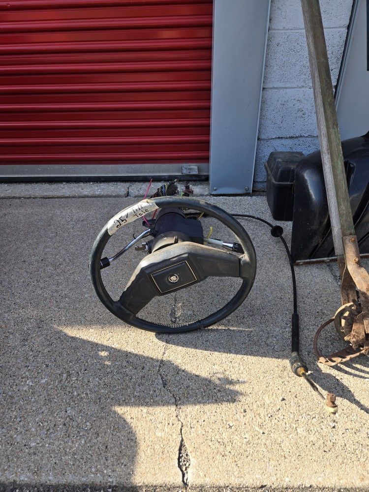 Cadillac Sterring Wheel