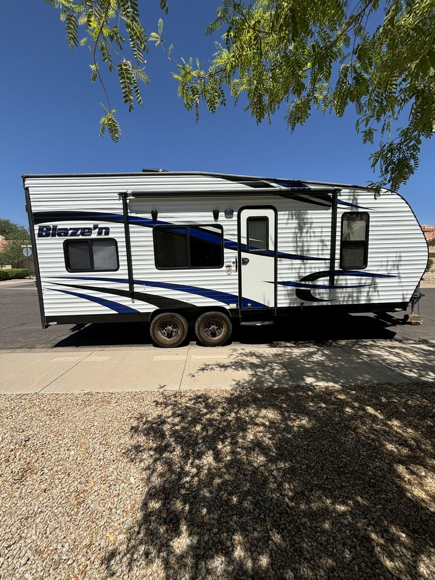 2016 Pacific Coachworks Blaz’n Toyhauler
