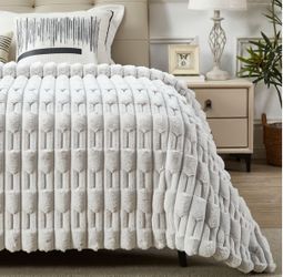 JONIYEAR Oversized Soft Fluffy Striped Faux Rabbit Fur Blanket Twin Size 60" x 70", Decorative 3D Geometric Large Warm Fuzzy Fur Blankets for Winter, 