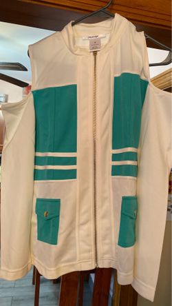 Green and white cold shoulder jogging suit