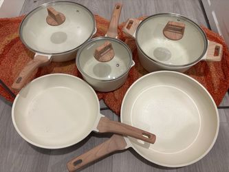 Cream Cookware Set with Wood-Tone Handles