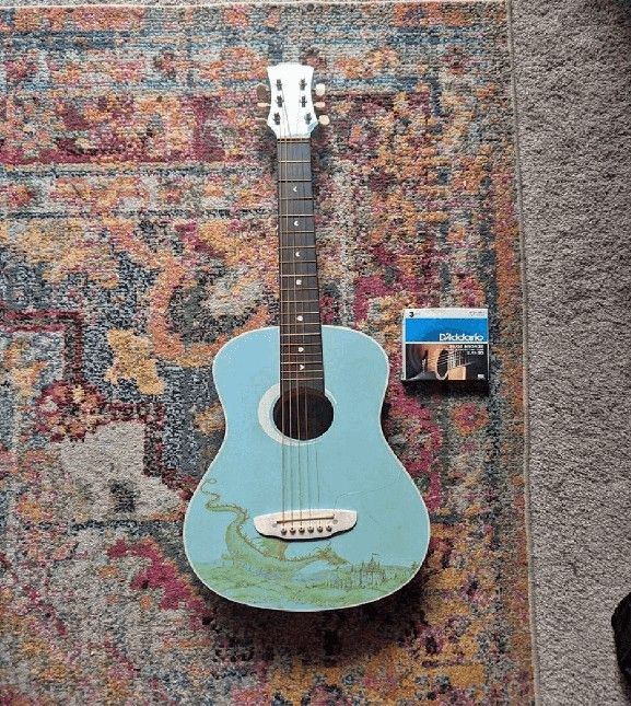 Acoustic Guitar - Amazing Sound and Classic Design everything music