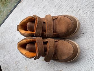 Kids Brown Suede Velcro Sneakers Ugg