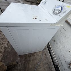 GE top-load washing machine - Works Great