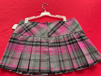 Pink and black pleated mini skirt