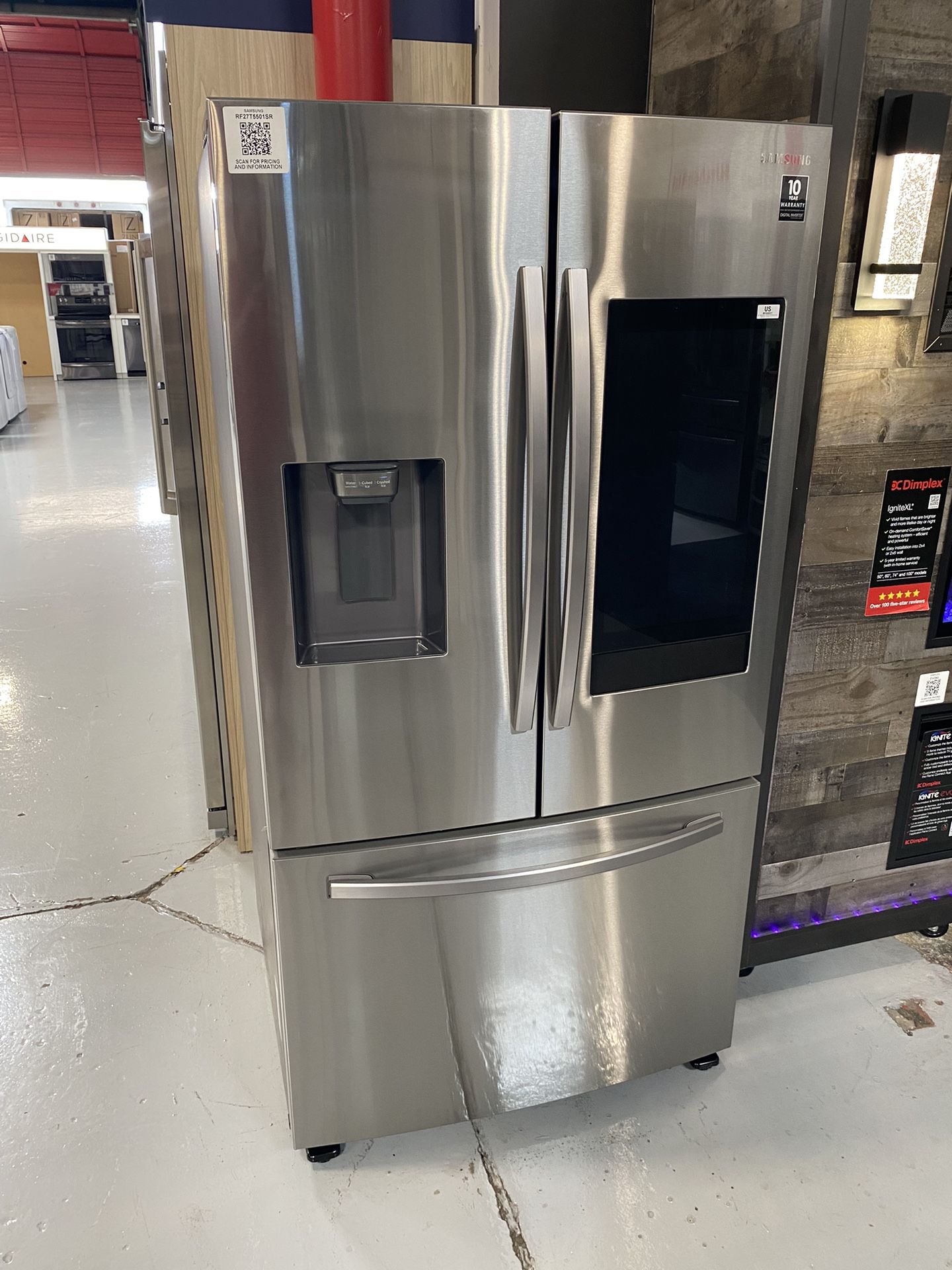 Stainless Steel 26.5 Cu. Ft. 3-Door French Door Refrigerator With Family Hub