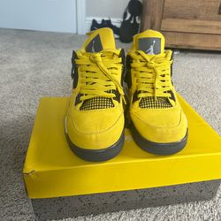 Jordan 4 Lightning 