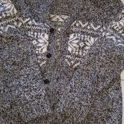 Old Navy Cardigan - Baack And White 