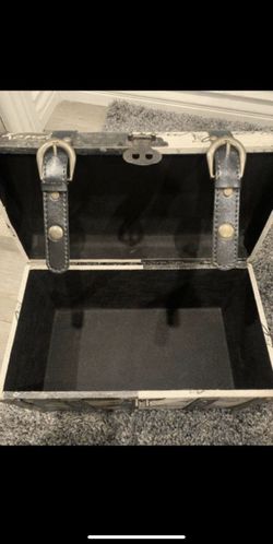 Storage box