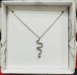 925 Sterling Silver Snake Pendant Necklace With Chain