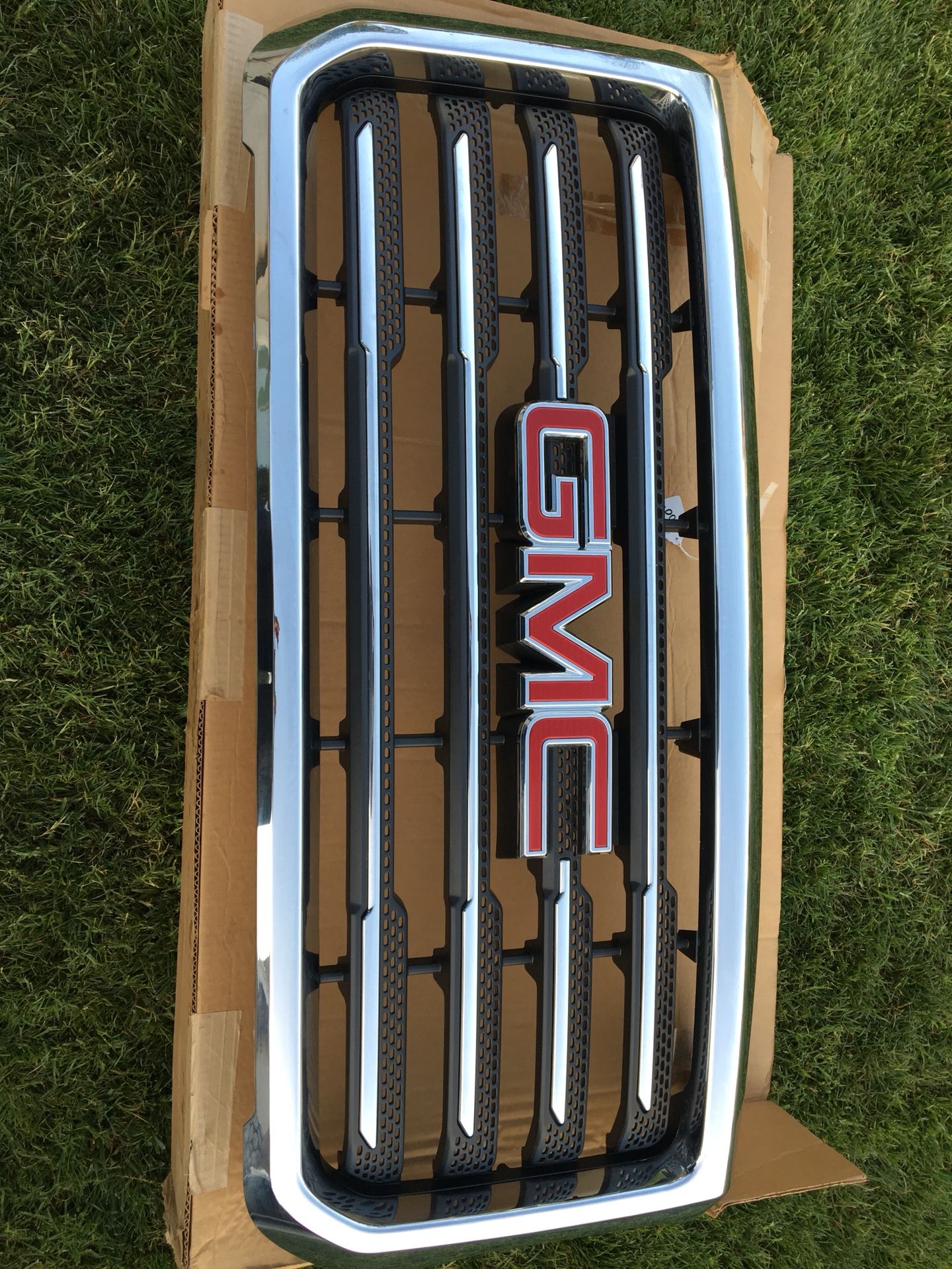 2015-2017 GMC Sierra Grille 2500/3500